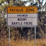 Trivia sign Zagadki na drodze